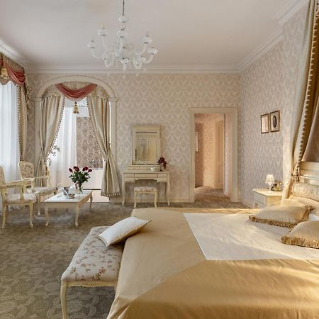 Malpils Manor Hotel Buitenkant foto