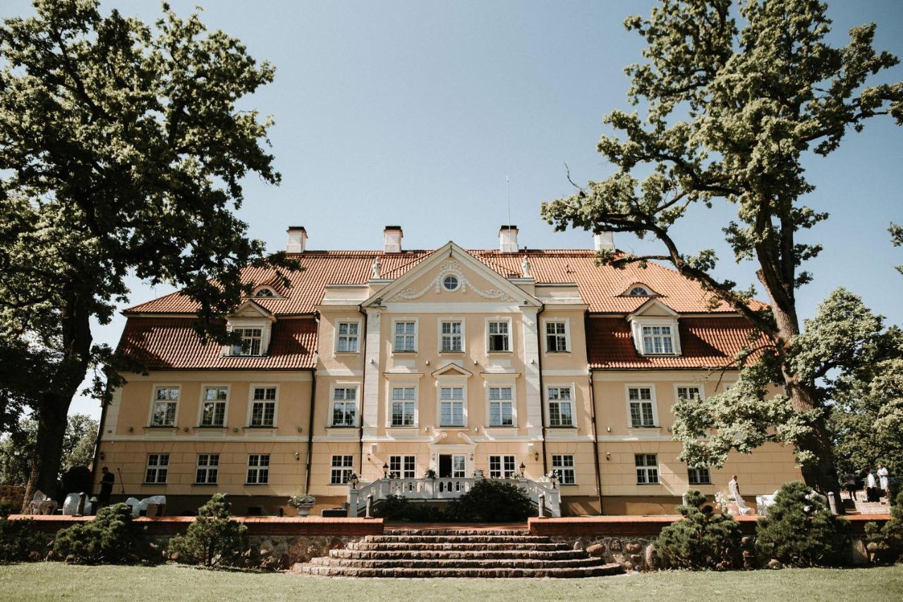 Malpils Manor Hotel Buitenkant foto
